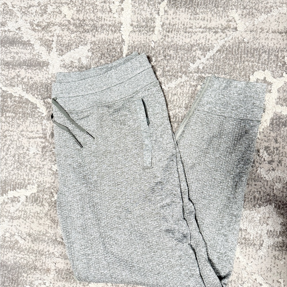 Lululemon Engineered Warmth Relaxed Fit Jogger
